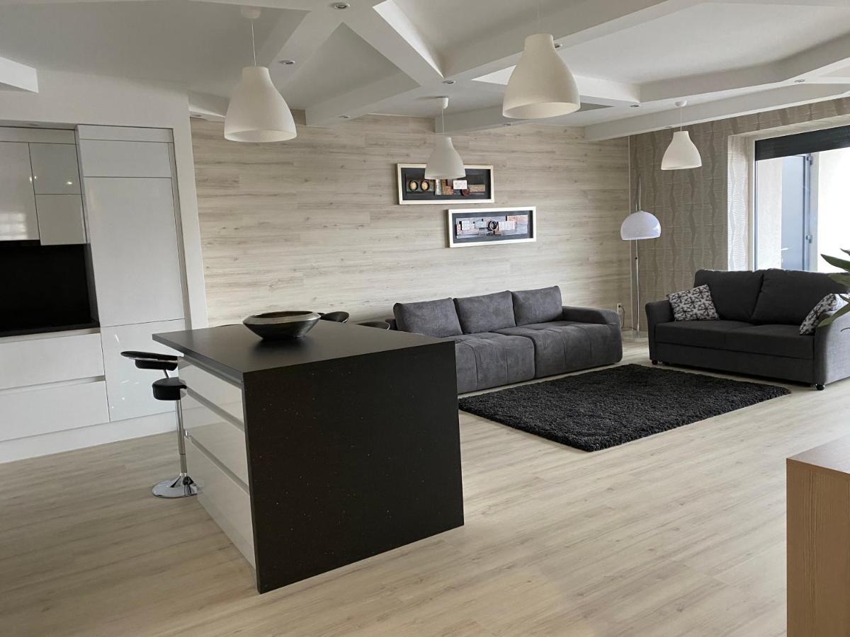 Parizsi Udvar I. Apartment デブレツェン エクステリア 写真