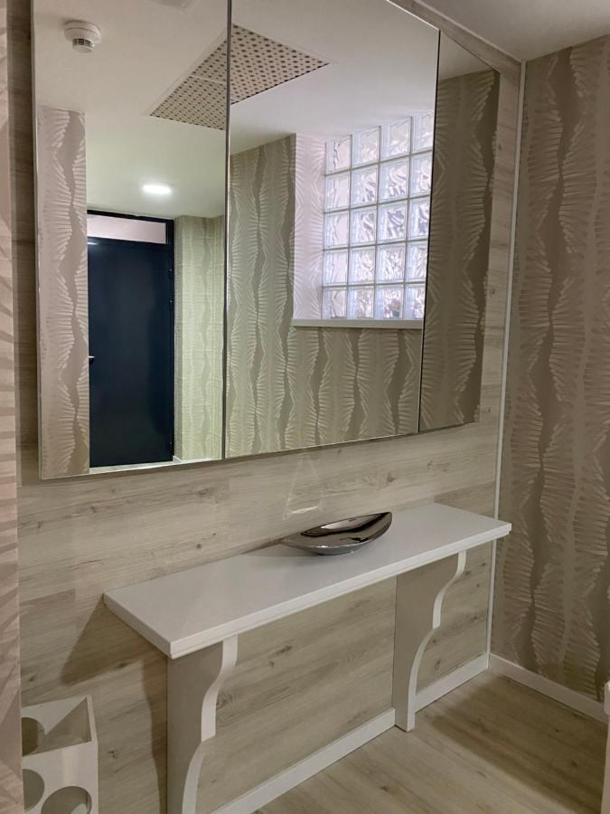 Parizsi Udvar I. Apartment デブレツェン エクステリア 写真